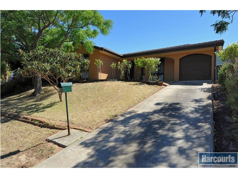 29 Serenade Crescent, Aberfoyle Park SA 5159