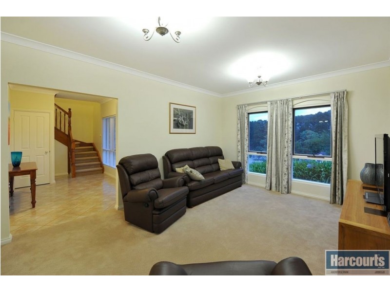 4 Coachwood Drive, Aberfoyle Park SA 5159