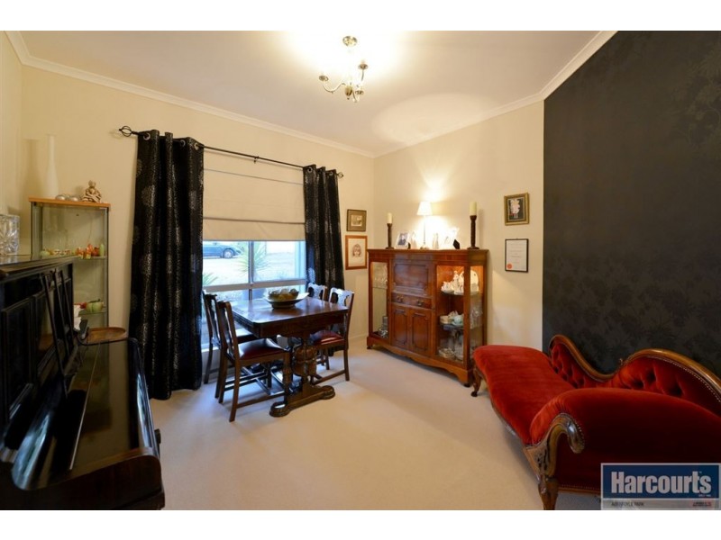 1 Spencer Court, Flagstaff Hill SA 5159