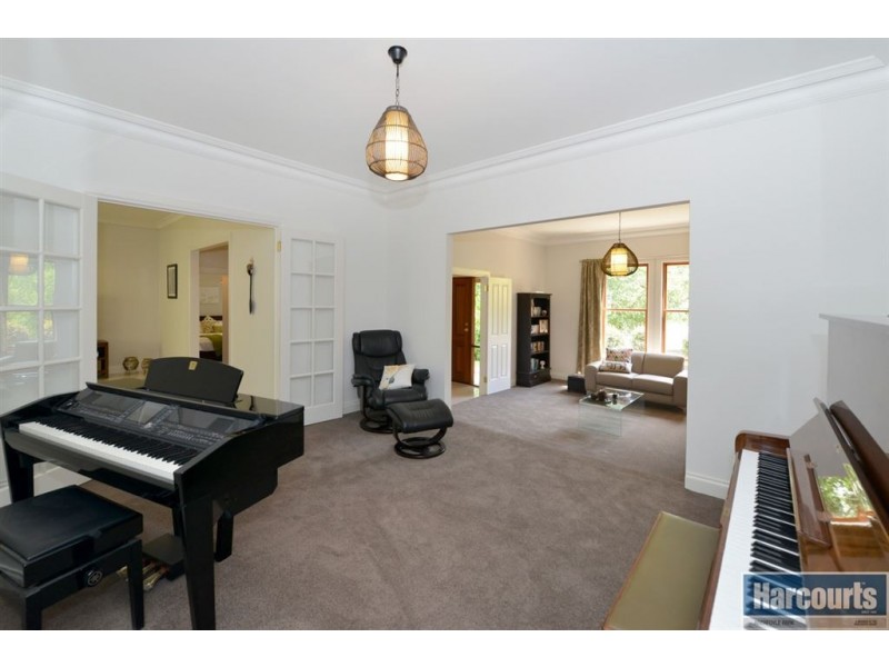 48 The Oaks Parade, Aberfoyle Park SA 5159