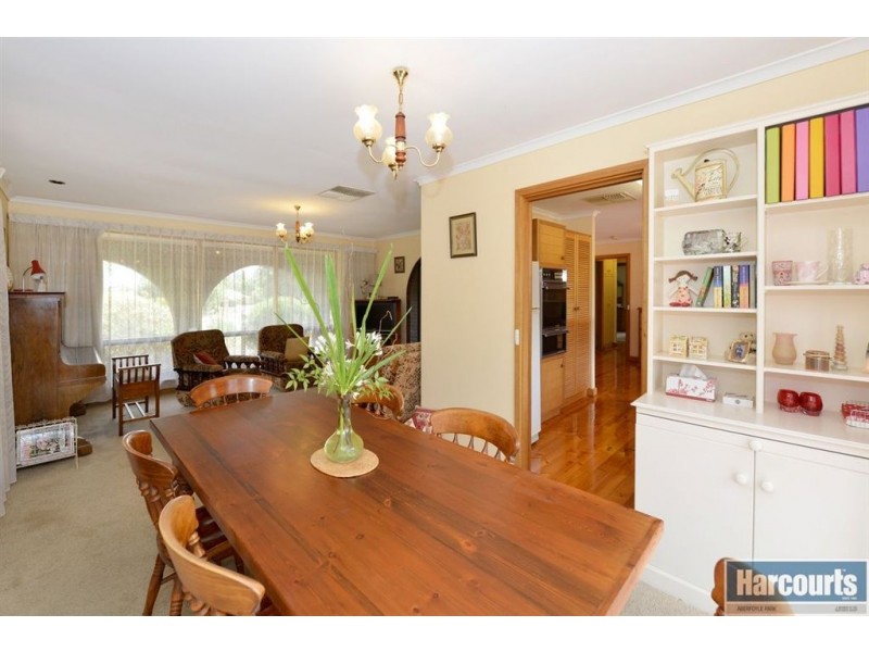 10 Jan Court, Happy Valley SA 5159