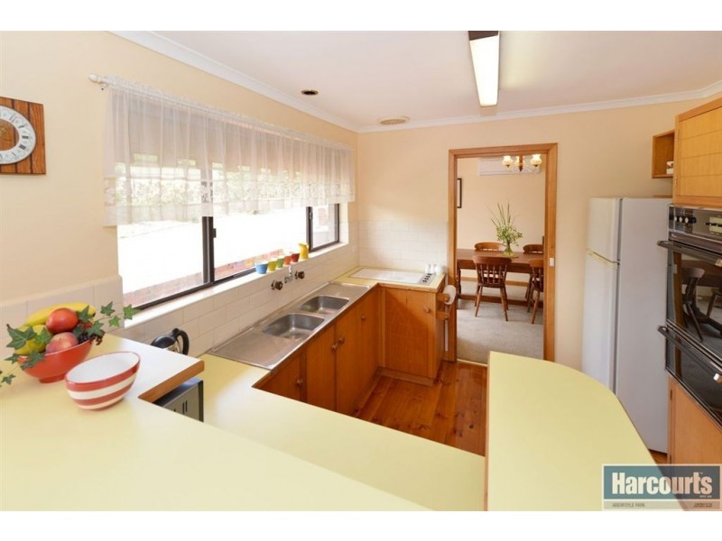 10 Jan Court, Happy Valley SA 5159