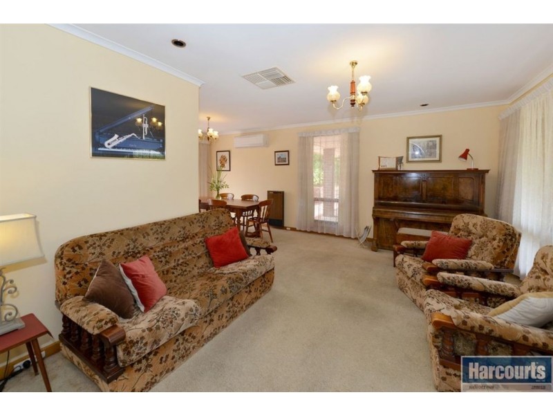 10 Jan Court, Happy Valley SA 5159