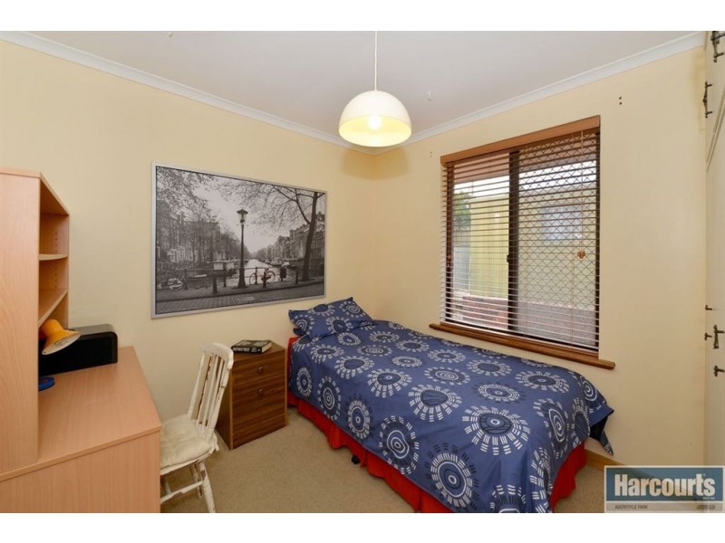 10 Jan Court, Happy Valley SA 5159