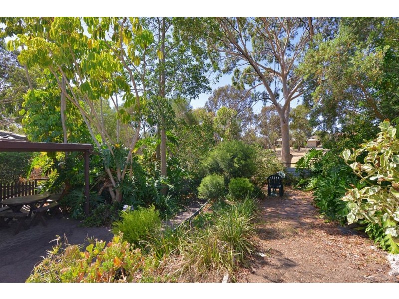 1 Barr Road, Happy Valley SA 5159