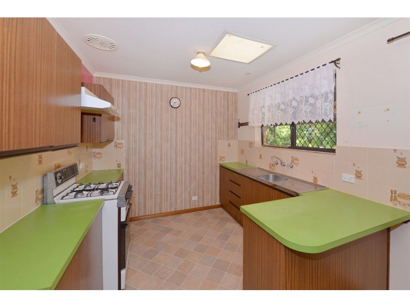 1 Barr Road, Happy Valley SA 5159