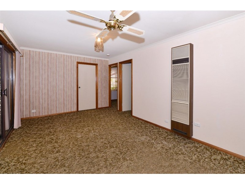 1 Barr Road, Happy Valley SA 5159