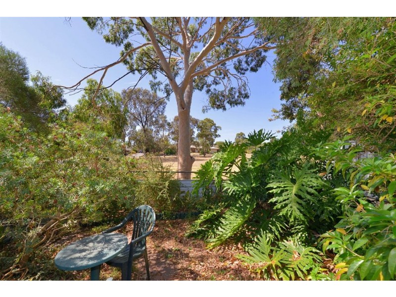 1 Barr Road, Happy Valley SA 5159