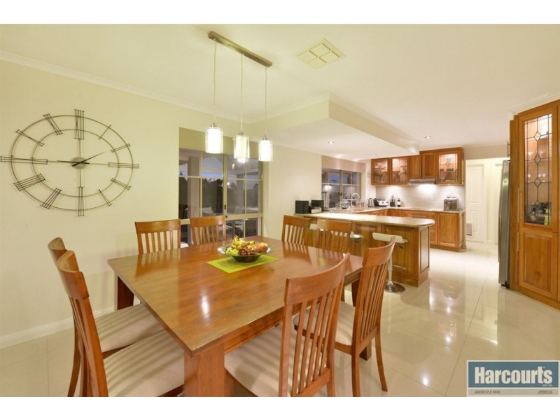 2 Ridgetop Place, Coromandel Valley SA 5051