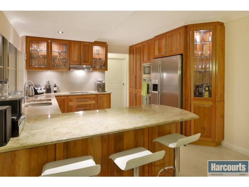 2 Ridgetop Place, Coromandel Valley SA 5051