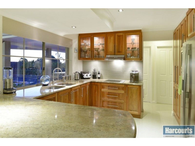 2 Ridgetop Place, Coromandel Valley SA 5051