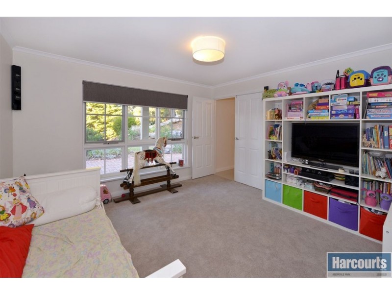 2 Ridgetop Place, Coromandel Valley SA 5051