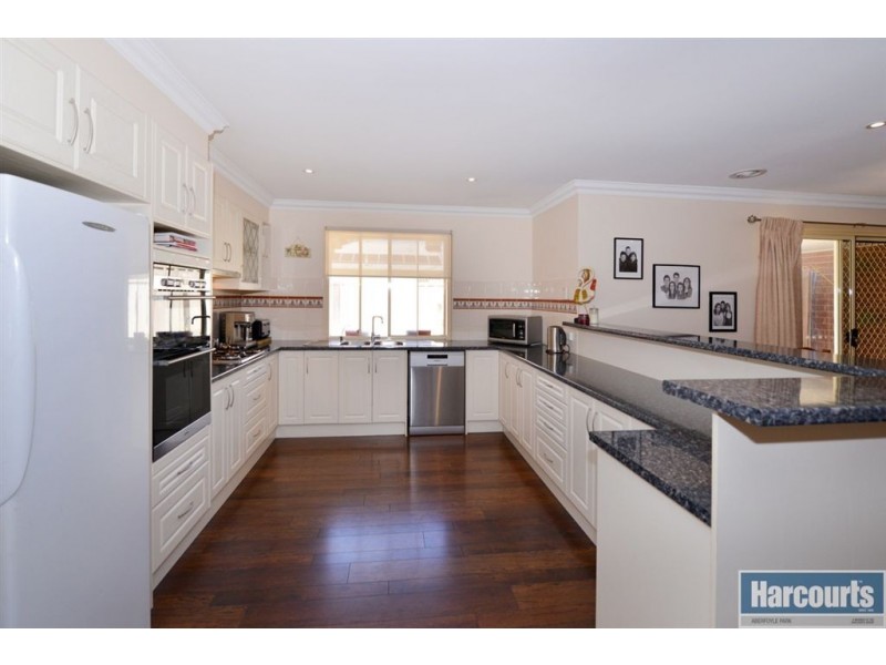 86A Oakridge Road, Aberfoyle Park SA 5159