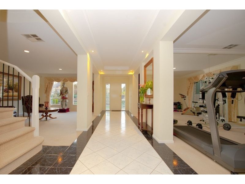 1 Myna Court, Flagstaff Hill SA 5159