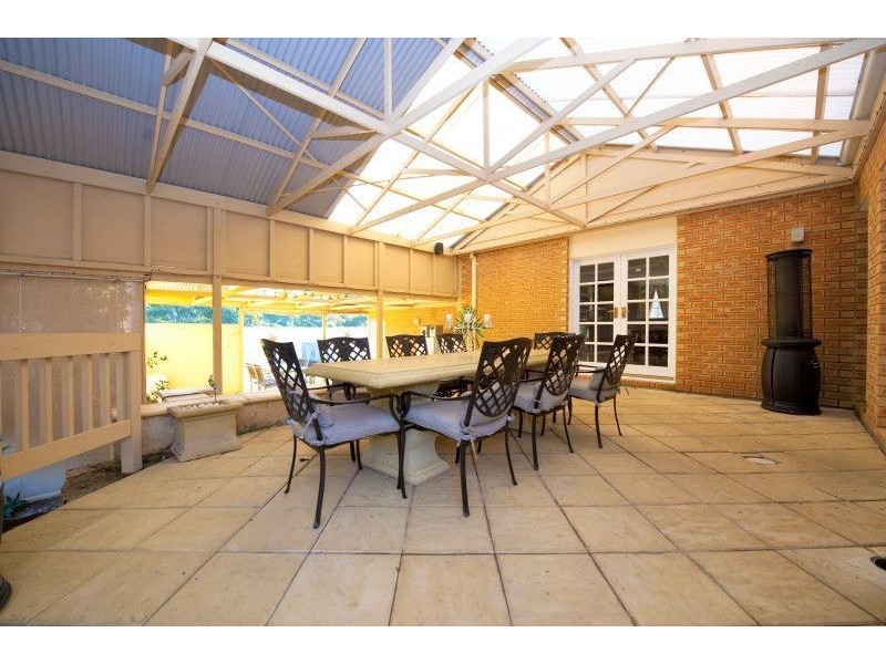 1 Myna Court, Flagstaff Hill SA 5159