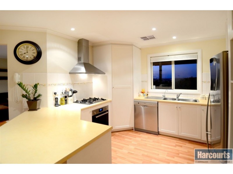 11 Coast View Court, Chandlers Hill SA 5159