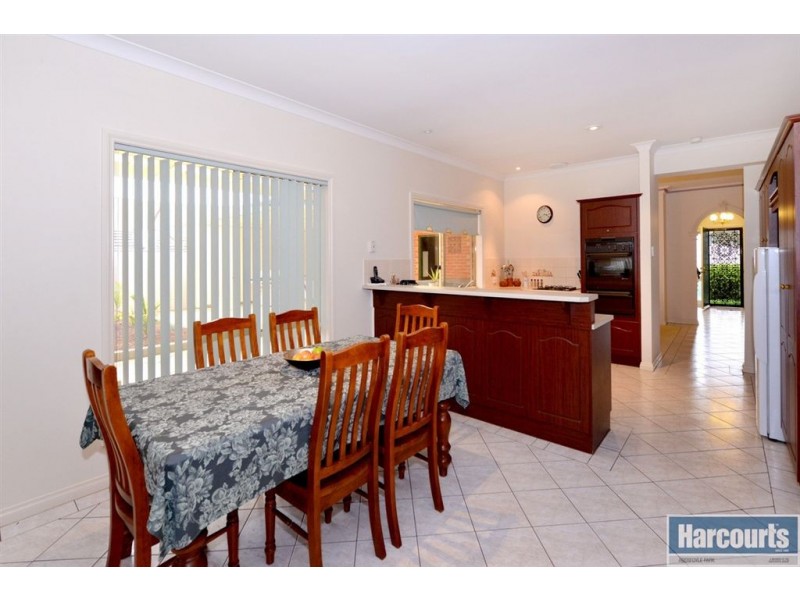 34 Sandalwood Crescent, Flagstaff Hill SA 5159