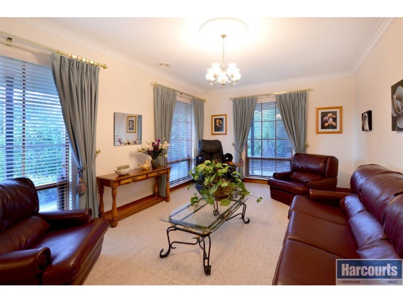 7 Lysander Place, Flagstaff Hill SA 5159