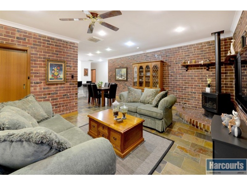 7 Lysander Place, Flagstaff Hill SA 5159