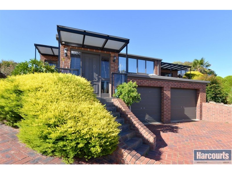 30 Monaco Circuit, Aberfoyle Park SA 5159