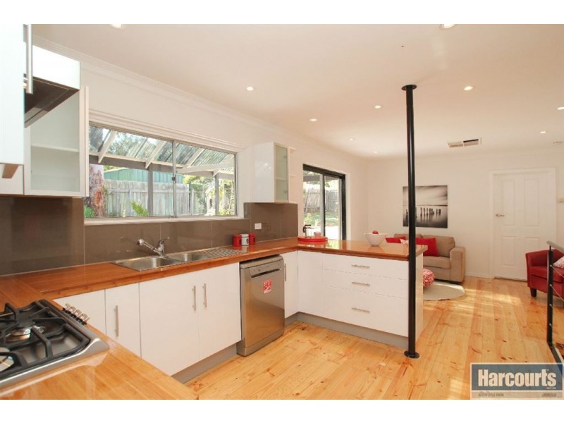 16 Durham Place, Flagstaff Hill SA 5159