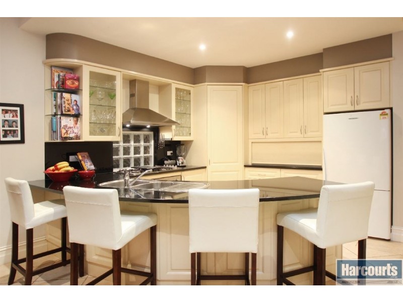 218 Coromandel Parade, Coromandel Valley SA 5051