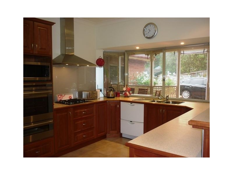 26 Margaret Cutten Grove, Aberfoyle Park SA 5159