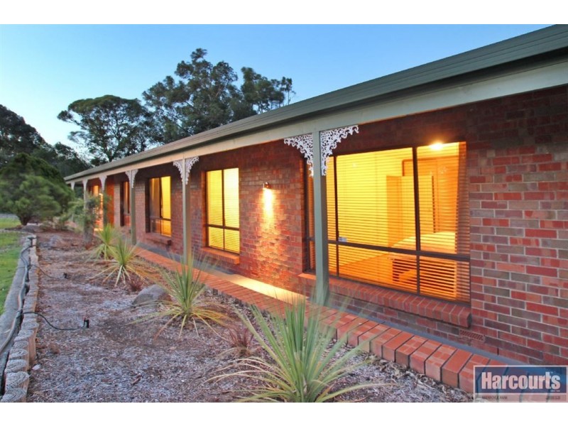 69 Oakridge Road, Aberfoyle Park SA 5159