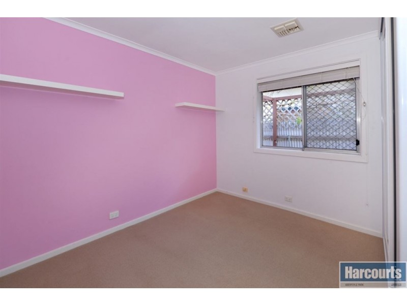 9 Medina Street, Aberfoyle Park SA 5159