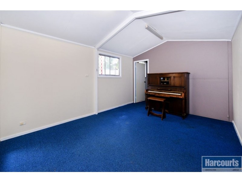 9 Medina Street, Aberfoyle Park SA 5159