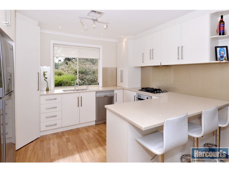 8 Redgum Place, Aberfoyle Park SA 5159