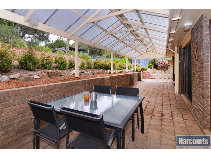8 Redgum Place, Aberfoyle Park SA 5159