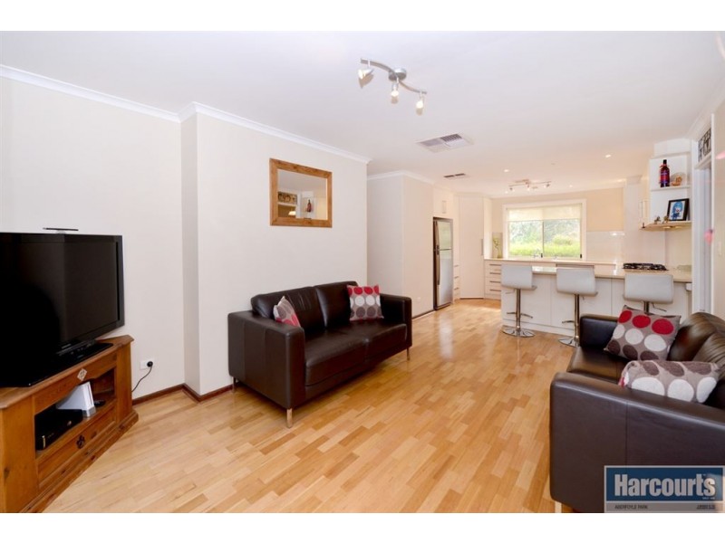 8 Redgum Place, Aberfoyle Park SA 5159