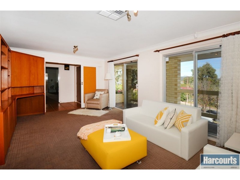 13 Monterey Court, Happy Valley SA 5159