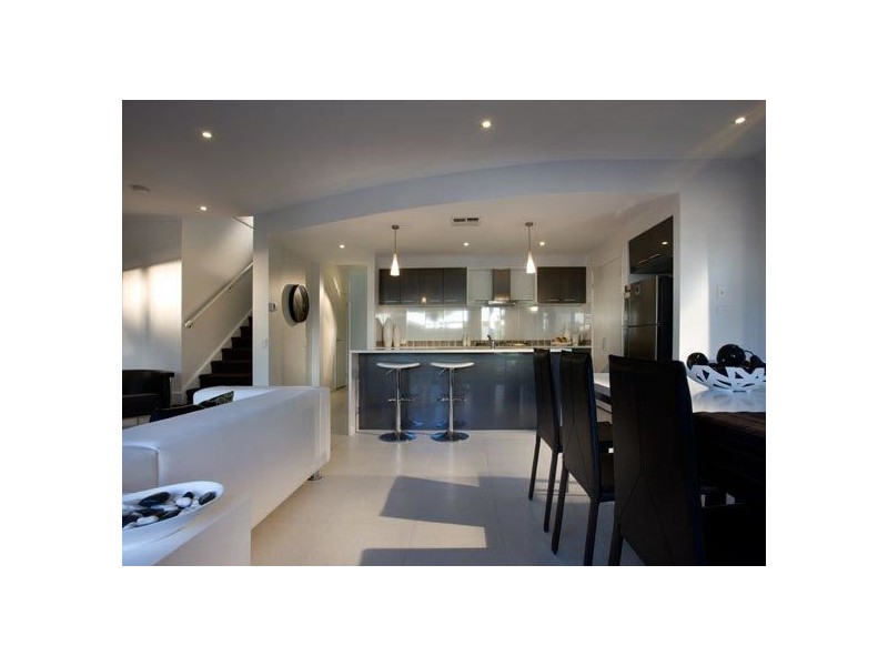 6 Crompton Drive, St Clair SA 5280