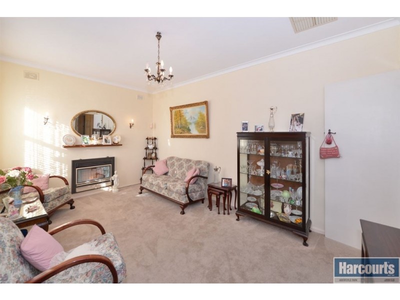 12 Claring Bould Road, Christies Beach SA 5165