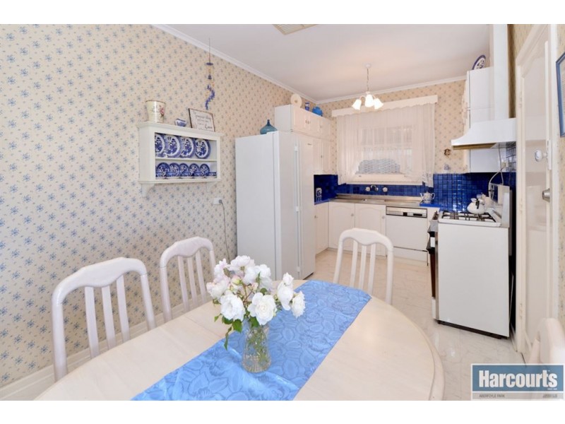 12 Claring Bould Road, Christies Beach SA 5165