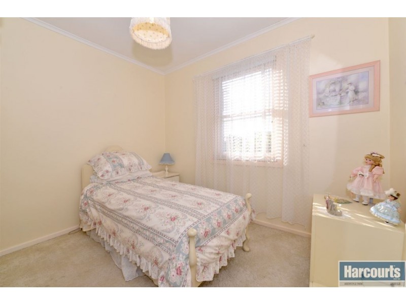 12 Claring Bould Road, Christies Beach SA 5165