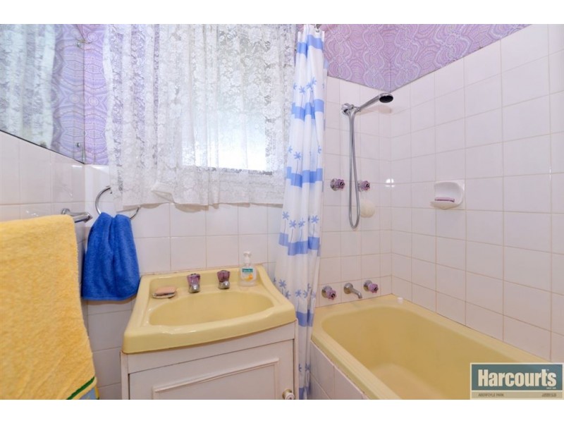 12 Claring Bould Road, Christies Beach SA 5165