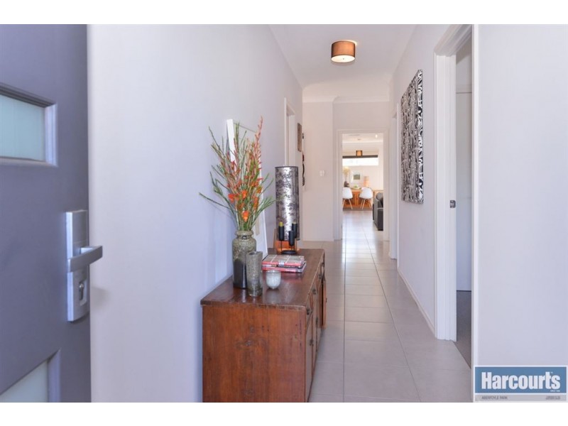 26 Charlson Rise, Happy Valley SA 5159