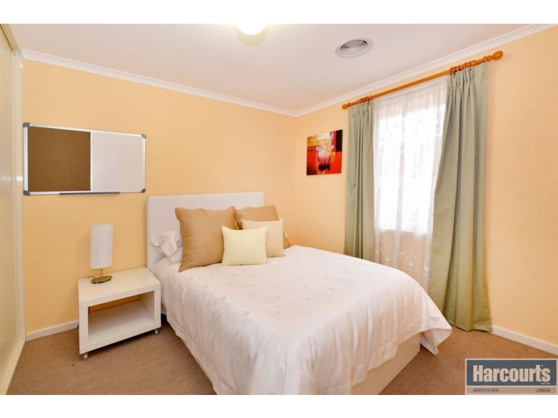 48 Warsaw Crescent, Hackham West SA 5163