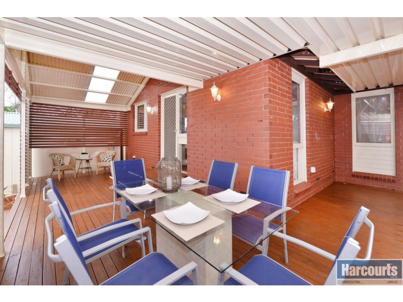 48 Warsaw Crescent, Hackham West SA 5163