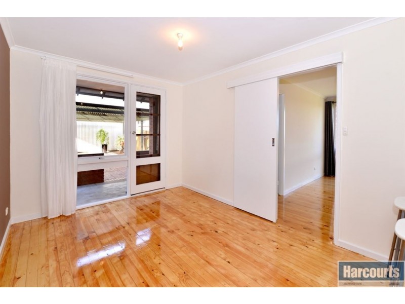 67 Taylors Road, Aberfoyle Park SA 5159