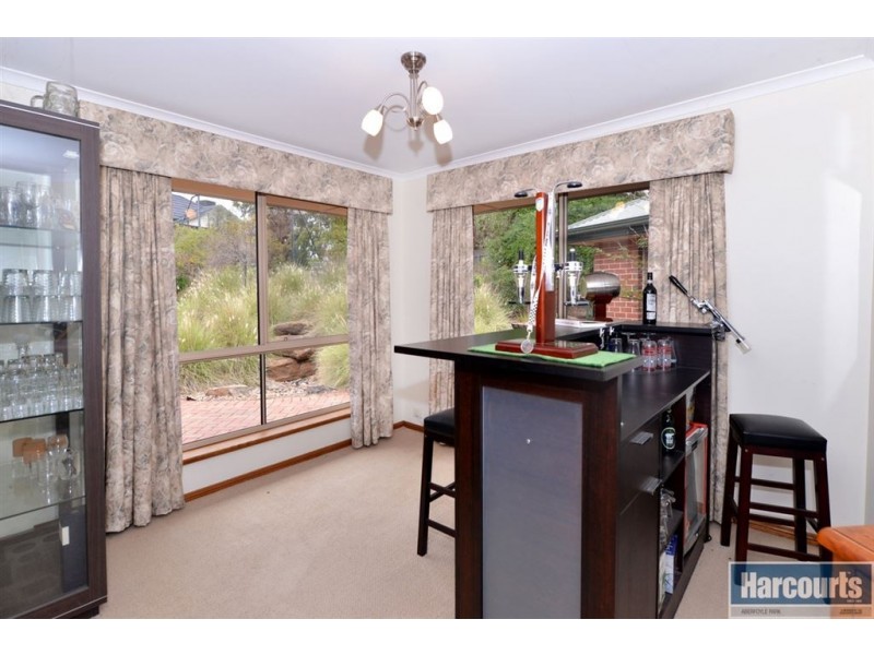 11 Rosella Close, Flagstaff Hill SA 5159