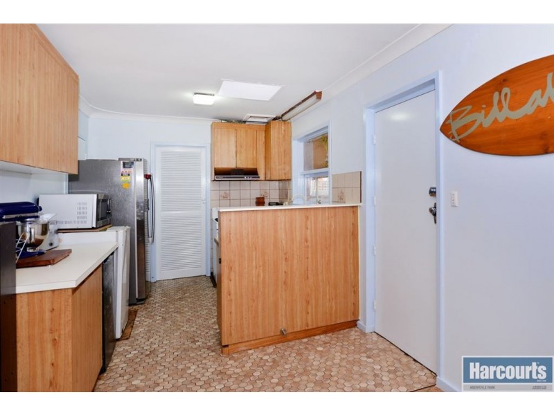 10 Carbenet Drive, Hackham SA 5163