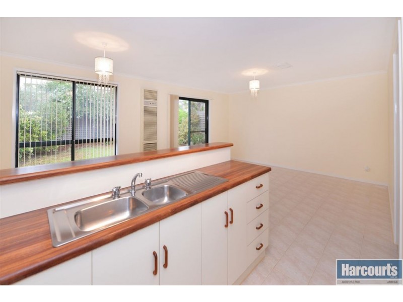 9 Yaldara Close, Woodcroft SA 5162