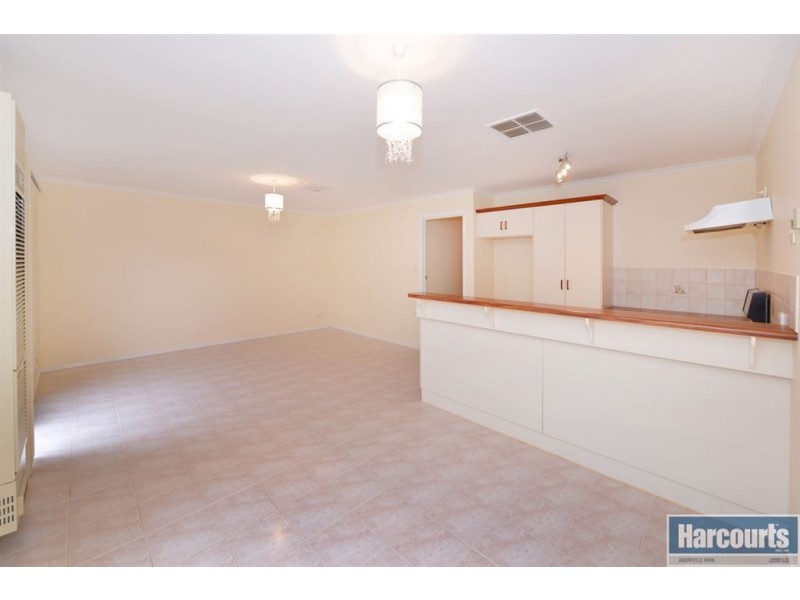 9 Yaldara Close, Woodcroft SA 5162