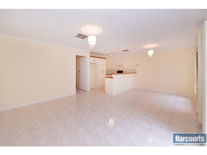 9 Yaldara Close, Woodcroft SA 5162