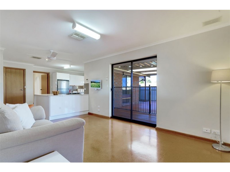 13 Jeanette Crescent, Aberfoyle Park SA 5159