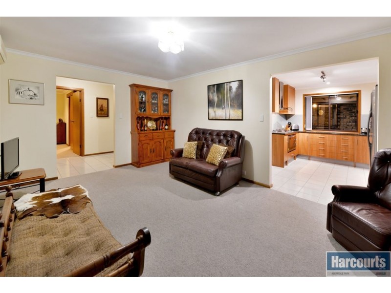 34 Greenfield Rise, Aberfoyle Park SA 5159